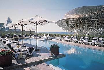 Ibis West Hotel 2*