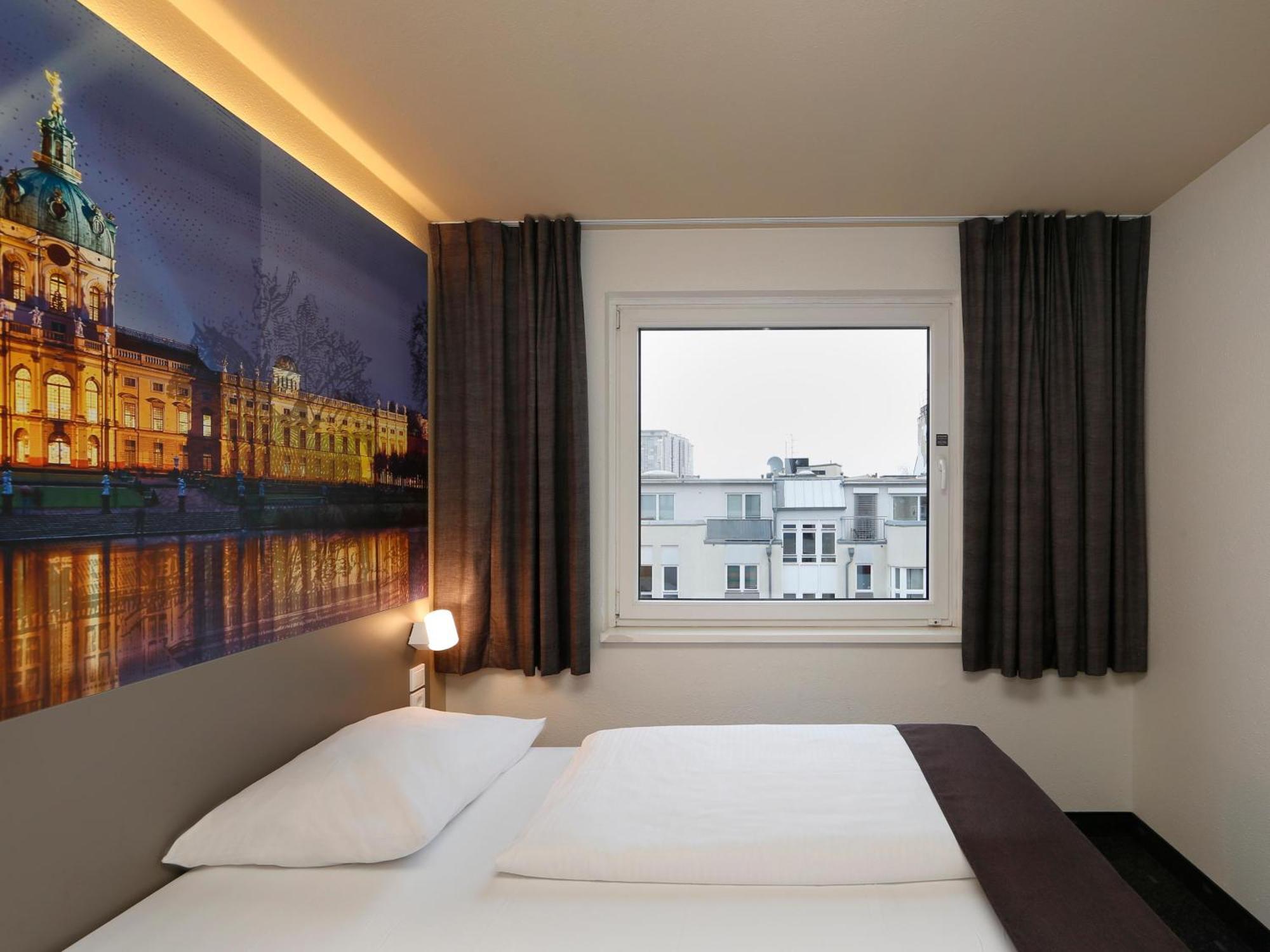 Hotel Ibis West
