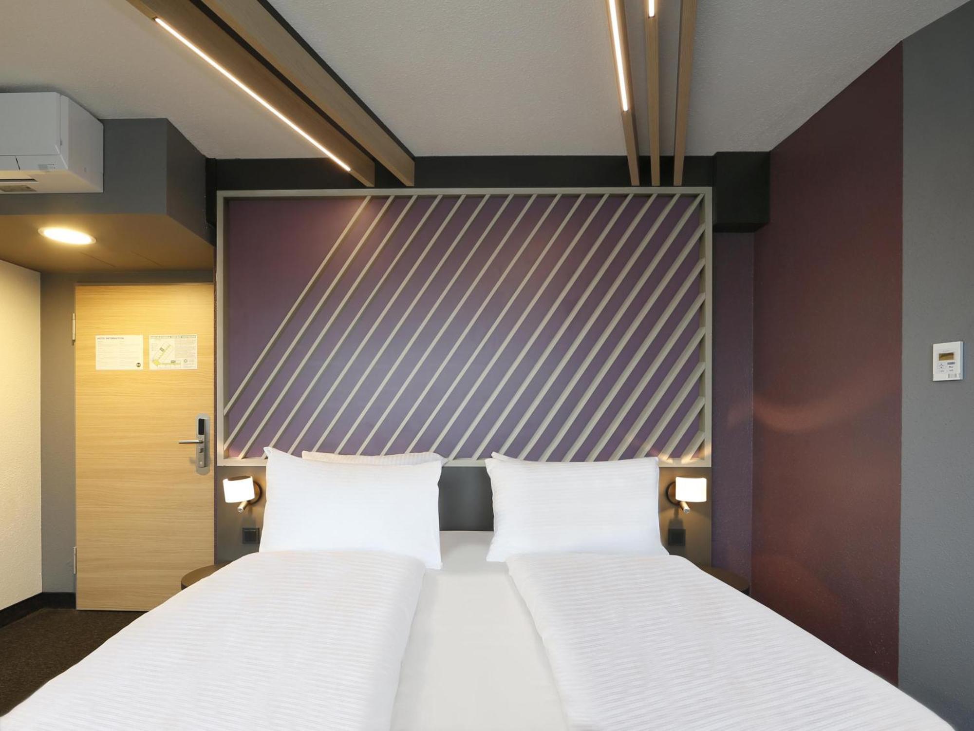Hotel Ibis West