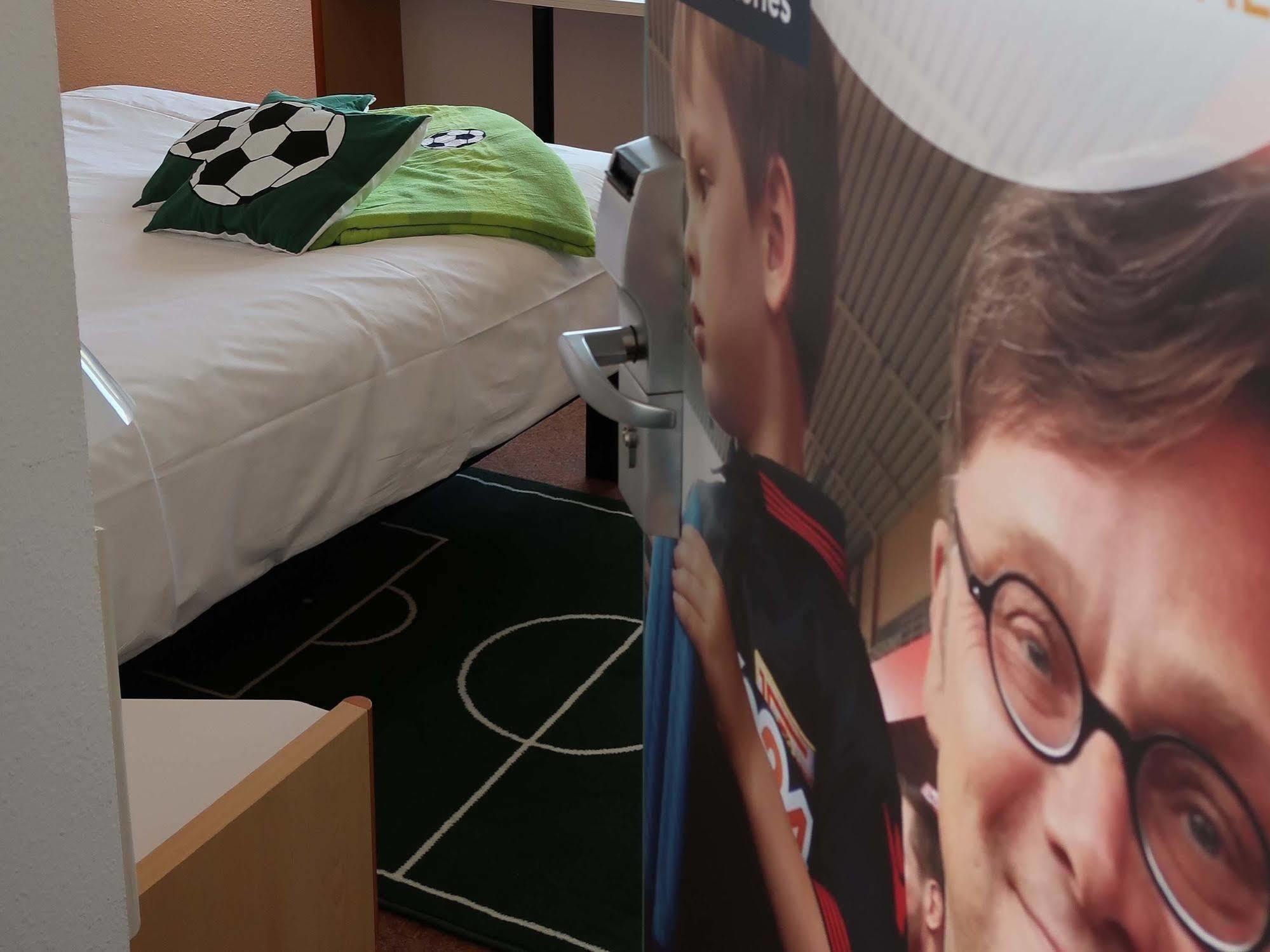 Ibis West 2*